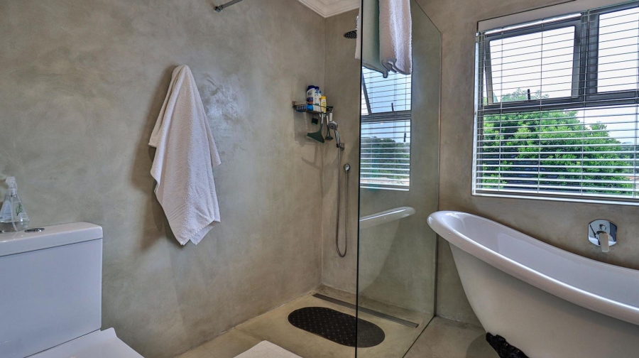 4 Bedroom Property for Sale in Hersham Western Cape